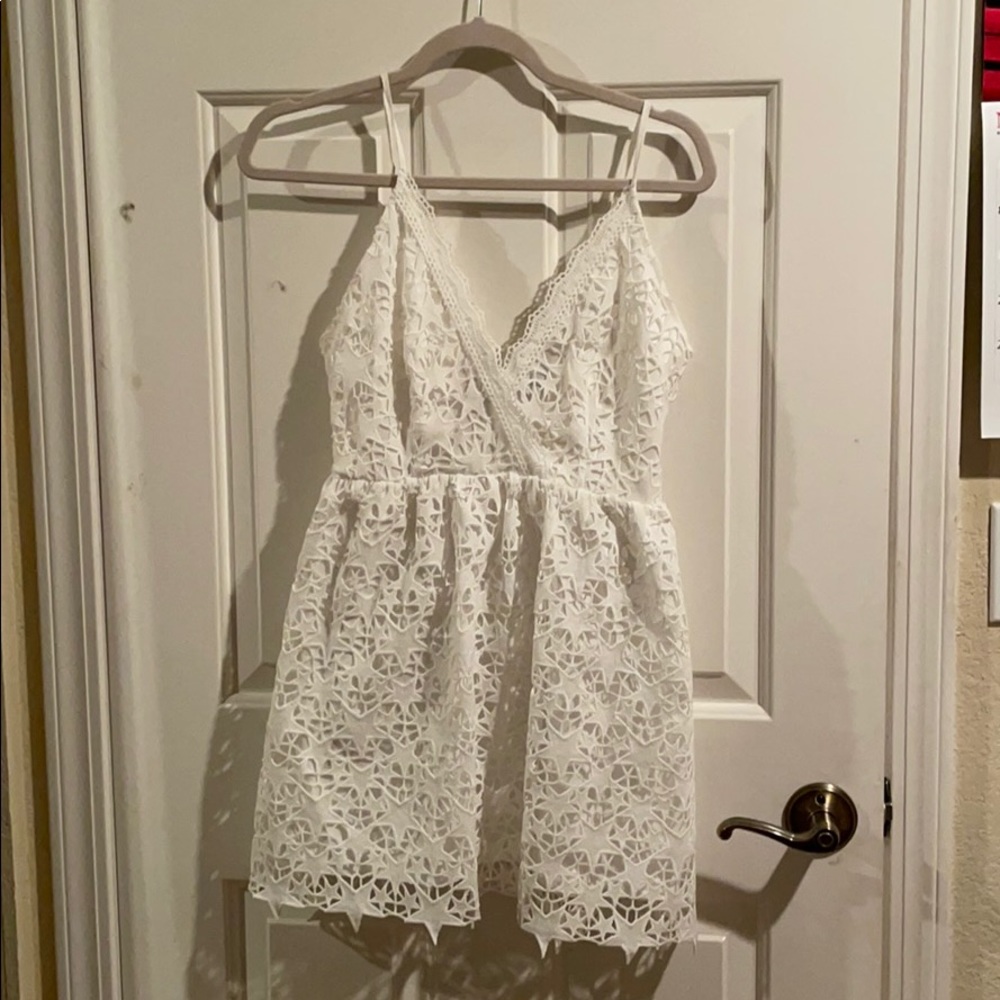 White lace dress - new